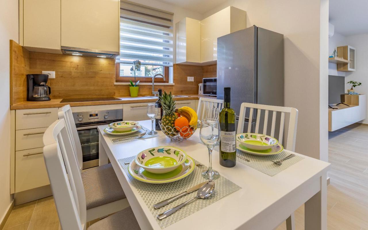 Apartment Blue Pula, New, Family Friendly, Comfortable, Free Parking And Wifi المظهر الخارجي الصورة