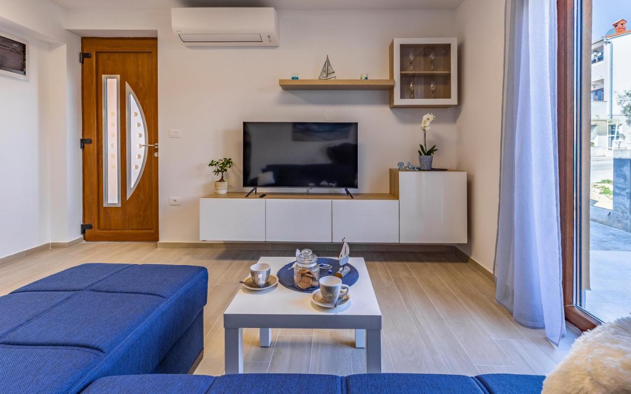 Apartment Blue Pula, New, Family Friendly, Comfortable, Free Parking And Wifi المظهر الخارجي الصورة