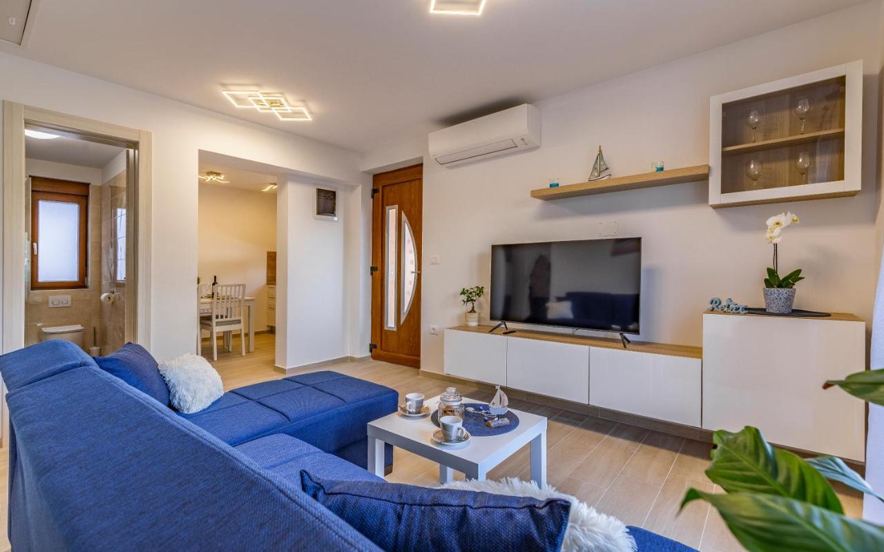 Apartment Blue Pula, New, Family Friendly, Comfortable, Free Parking And Wifi المظهر الخارجي الصورة